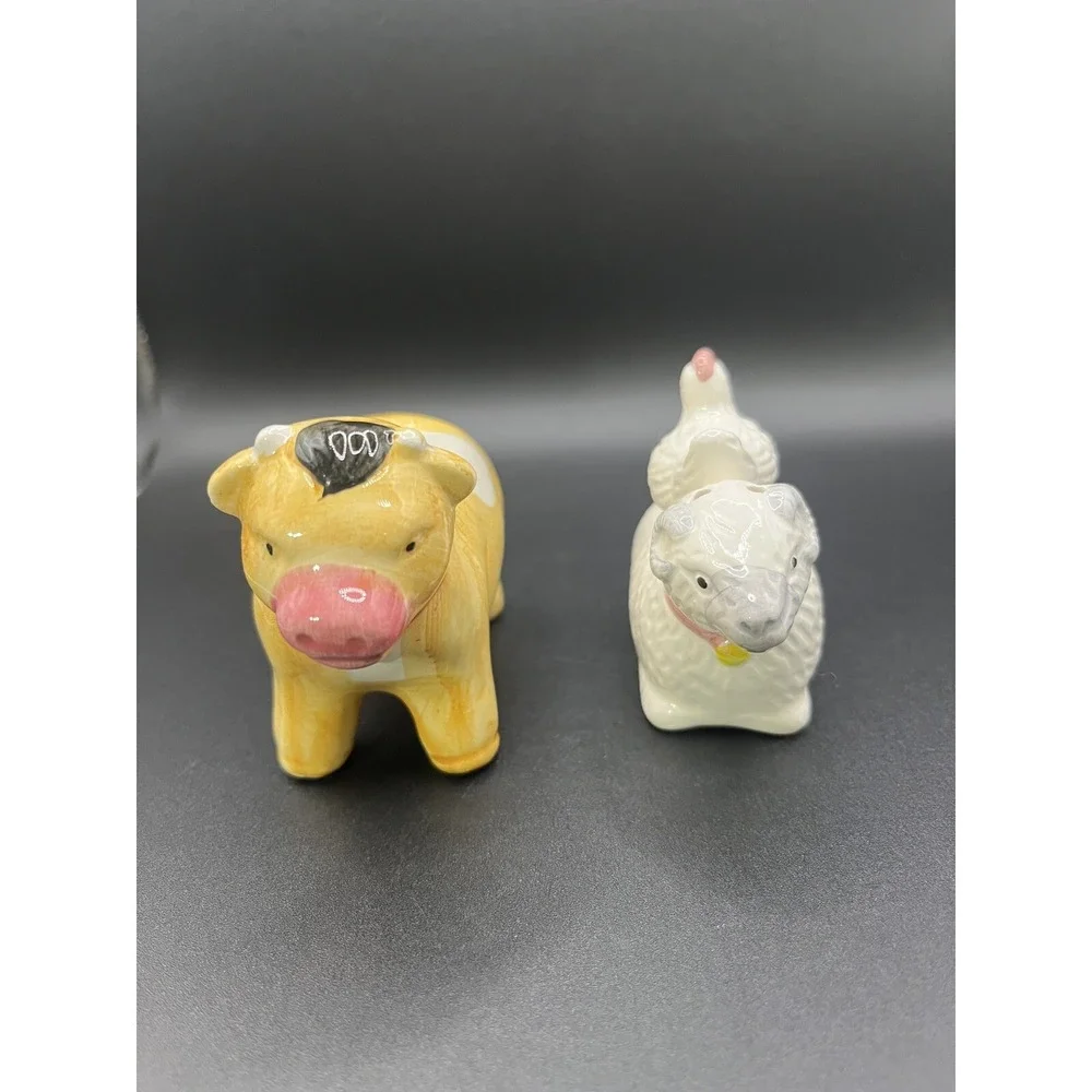 Vtg Country Ceramic Cow Sheep Chicken Stacking Salt & Pepper Shakers‎ Farmhouse